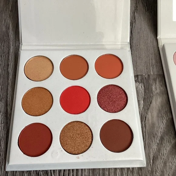 Kylie Palette Bundle - Picture 2 of 5